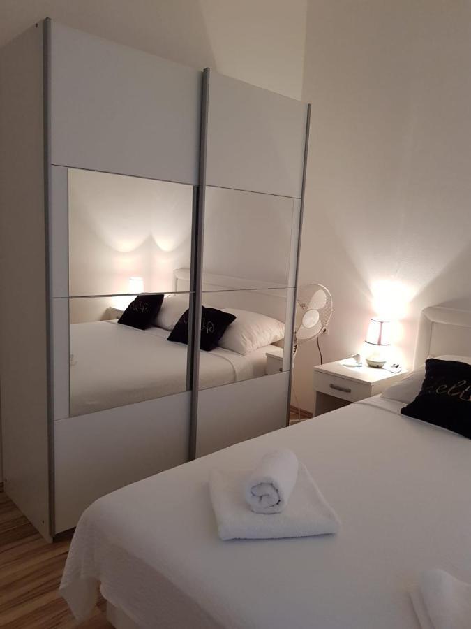 Apartman Andrea Zadar Bagian luar foto