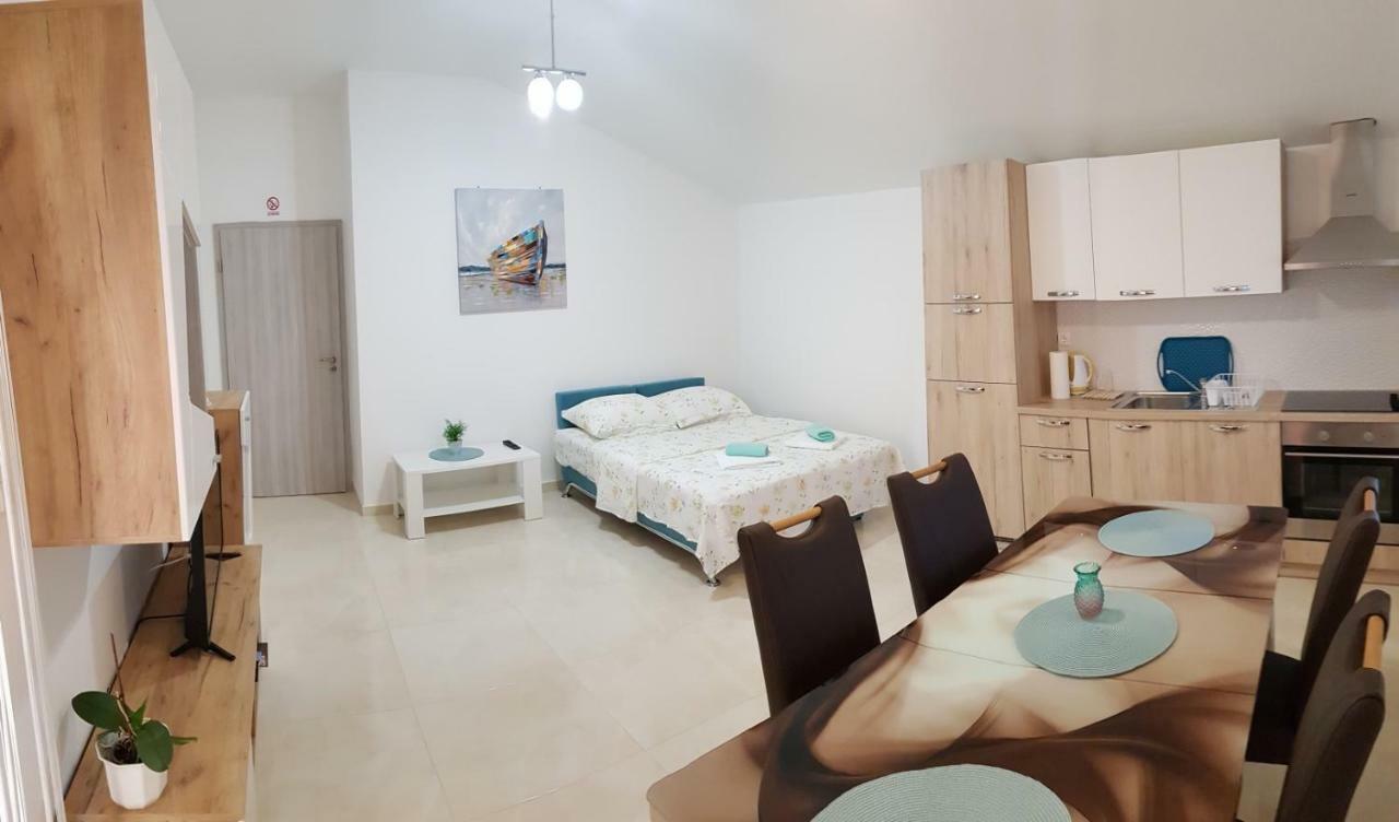 Apartman Andrea Zadar Bagian luar foto